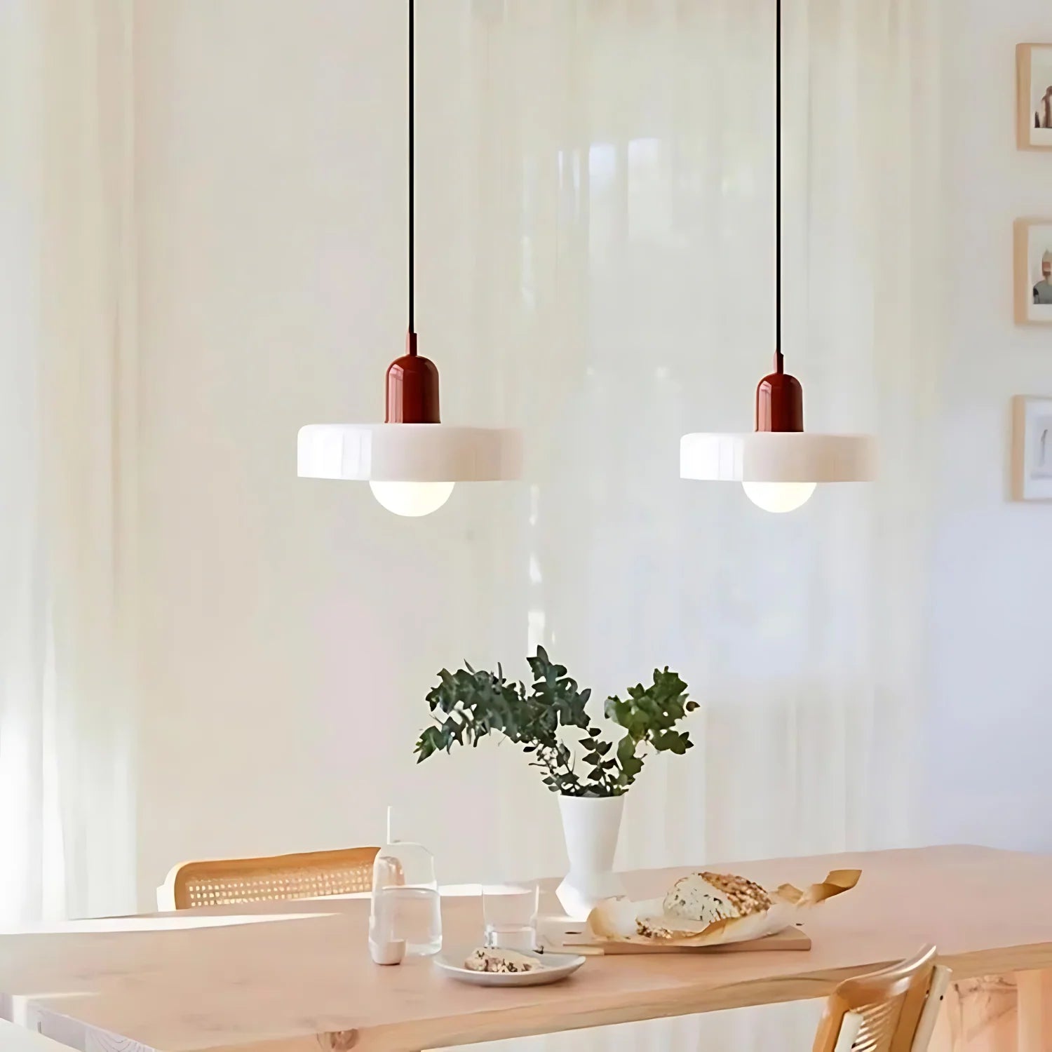#color_White and Red